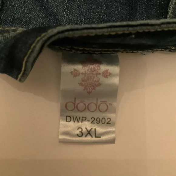 Fringe Jean Shorts - Picture 5 of 5